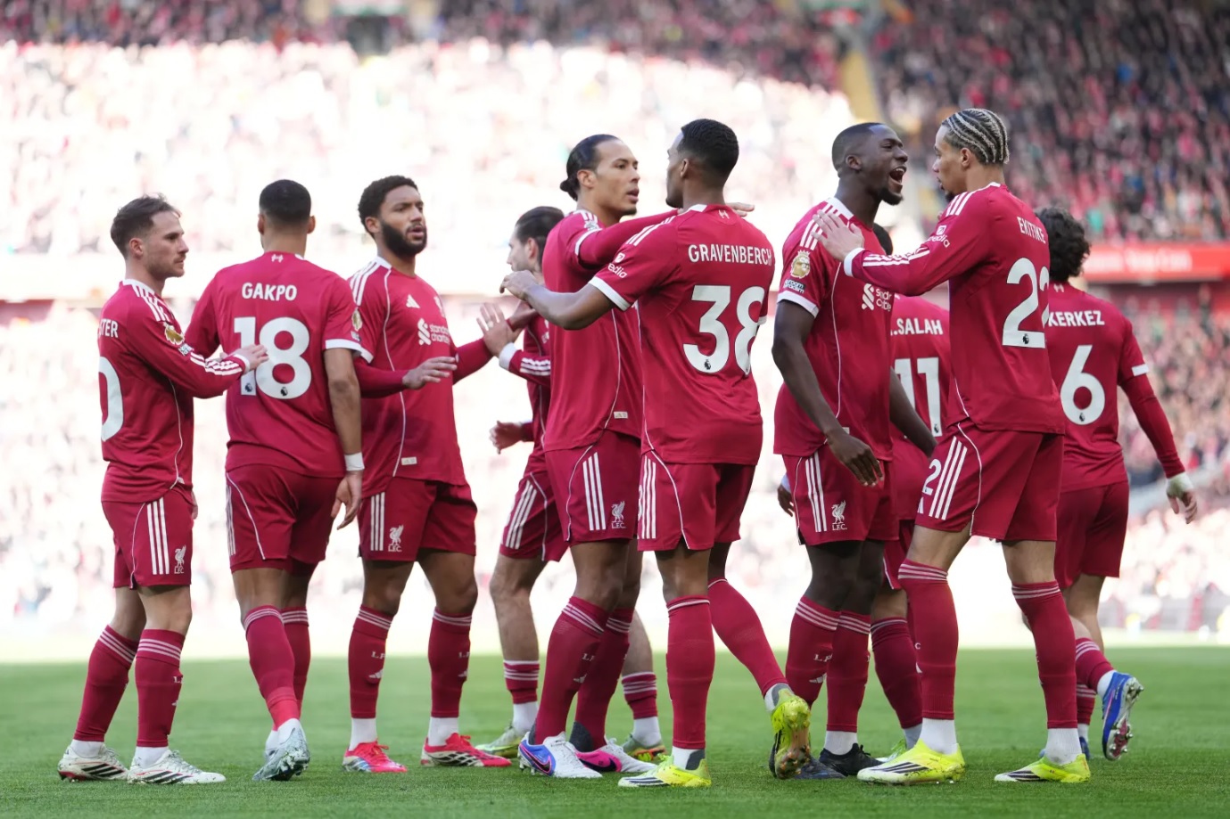 Bảng xếp hạng Ngoại hạng Anh sau chiến thắng của Man City và Liverpool