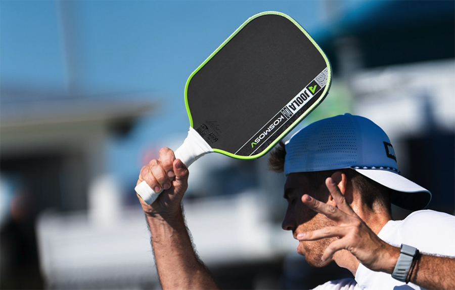Kosmos Pro V: Bước ngoặt trong thiết kế vợt pickleball với h&igrave;nh d&aacute;ng hybrid đột ph&aacute;