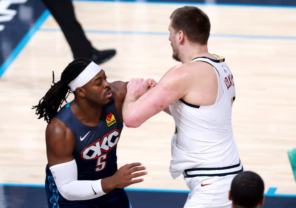 Căng thẳng leo thang: HLV Nuggets tố cáo Lu Dort cố tình triệt hạ siêu sao số 1 NBA Nikola Jokić