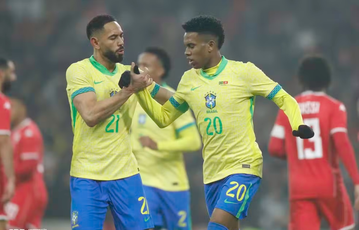 Đội tuyển Brazil sẽ cạnh tranh quyết liệt ở tất cả các vị trí 100 ngày trước World Cup