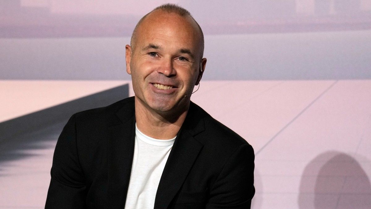 Sự thật về việc Iniesta và đội tuyển Ma rốc đổ vỡ thoả thuận vào phút chót