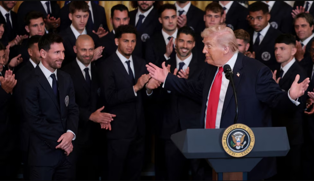 “Messi hay Pele giỏi hơn?”: Phản ứng ở Nhà Trắng trước câu hỏi của Donald Trump tại buổi lễ vinh danh Inter Miami