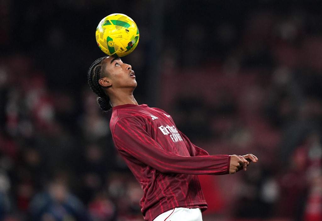 Marli Salmon, cầu thủ 16 tuổi lần đầu được đá chính của Arsenal là ai?