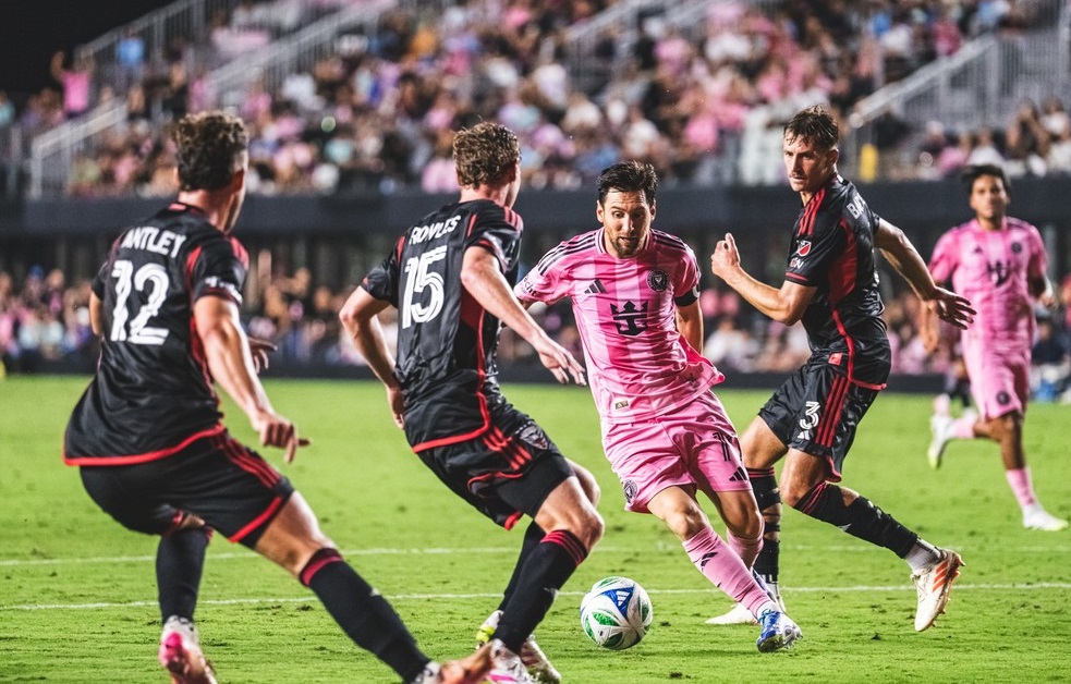 Messi tìm kiếm cột mốc 900 bàn thắng khi Inter Miami làm khách DC United