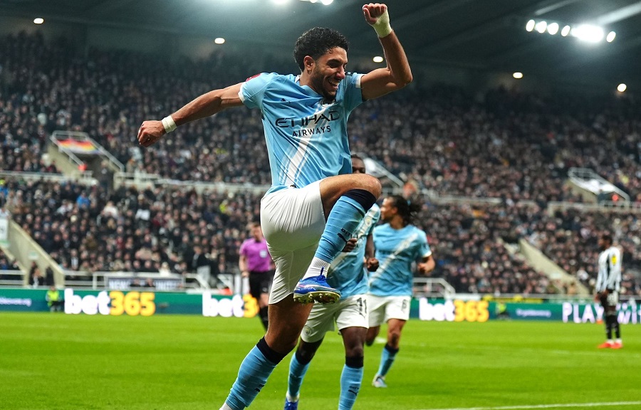 Marmoush lập cú đúp giúp Man City ngược dòng giành vé vào tứ kết FA Cup