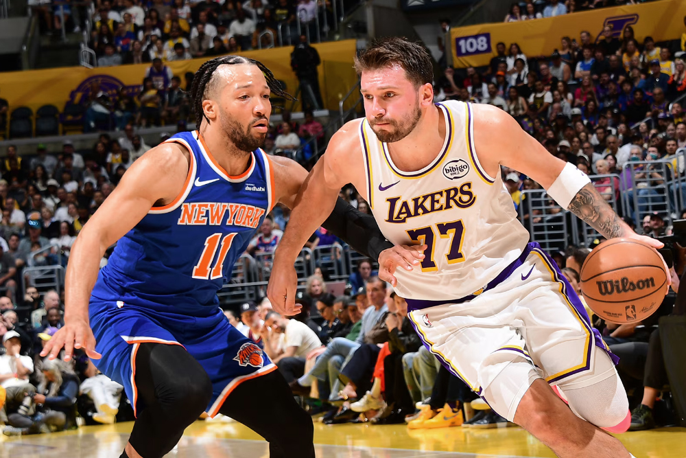 Luka Doncic rực s&aacute;ng, Los Angeles Lakers ph&ocirc; diễn khả năng ph&ograve;ng ngự đỉnh cao trước &ocirc;ng lớn miền Đ&ocirc;ng