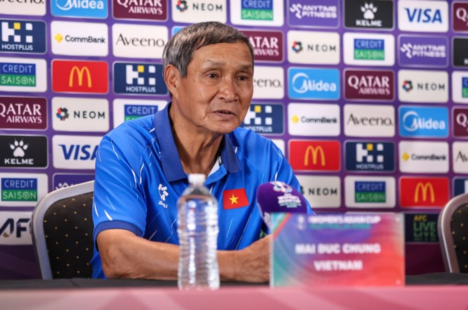 HLV Mai Đức Chung đặt mục tiêu có điểm trước Nhật Bản để vào tứ kết Asian Cup 2026