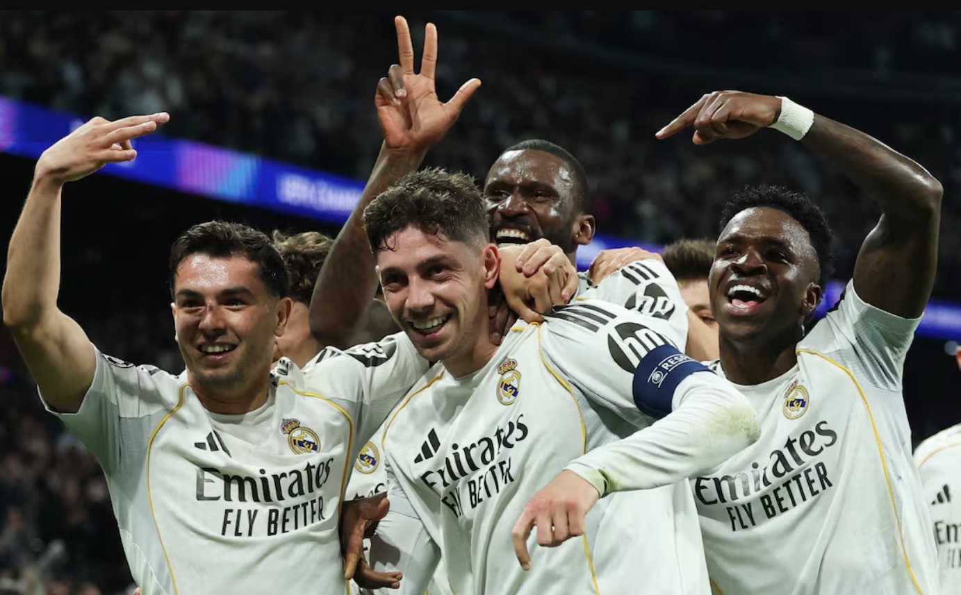 Valverde lập hat-trick như Mbappe, Real Madrid vùi dập Man City Valverde lập hat-trick như Mbappe, Real Madrid vùi dập Man City