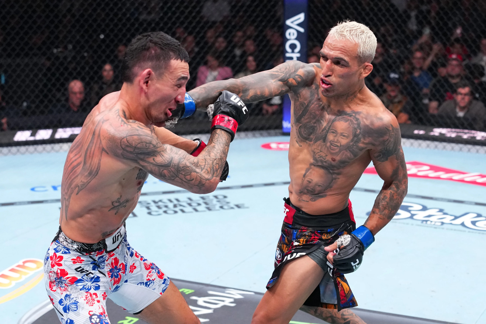 Phớt lờ chỉ trích, Paddy Pimblett bảo vệ lối đánh "thực dụng" của Oliveira tại UFC 326