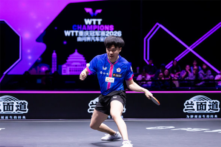 Từ trái tay đến chiến thuật: Lin Yun-Ju giải mã lối đánh sức mạnh của Zhou Qihao