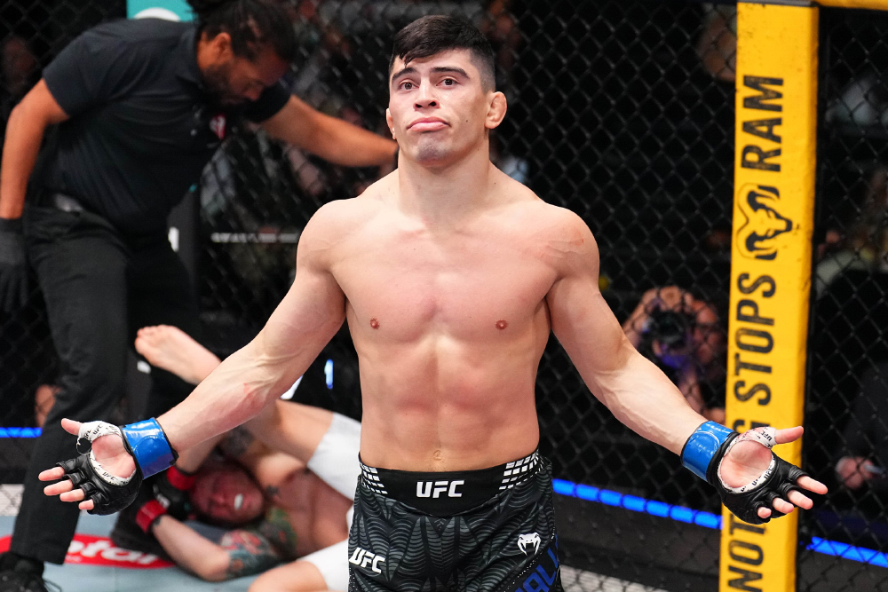 Kết quả UFC Vegas 114: Kevin Vallejos đặt chân vào top-10 hạng lông với "cơn mưa đấm" cực nặng