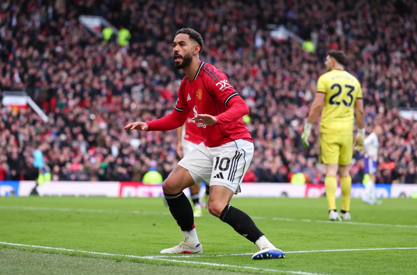 Bảng xếp hạng Ngoại hạng Anh mới nhất sau khi MU thắng và Liverpool bị cầm hoà