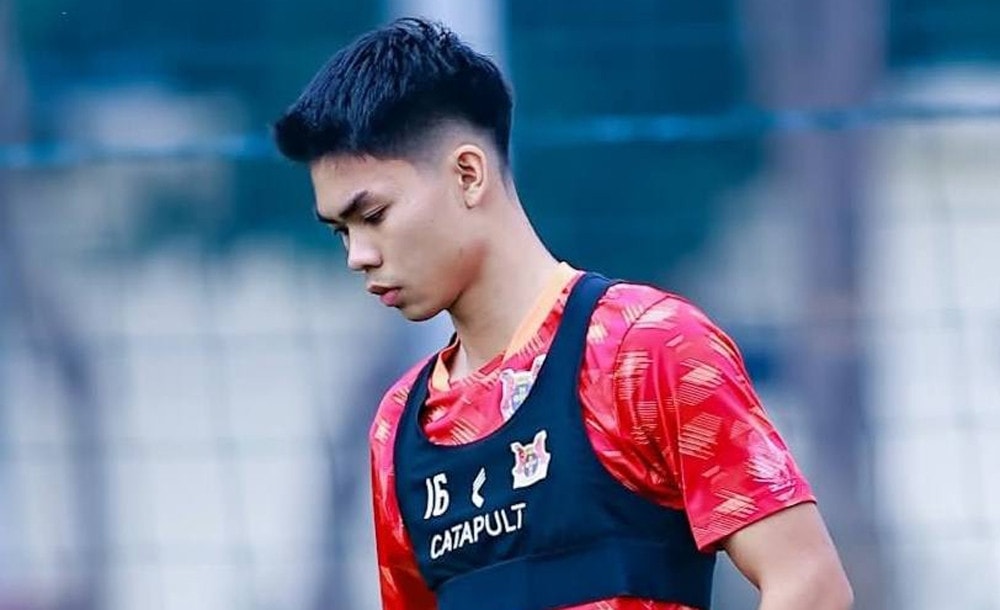 Lê Phát tránh phẫu thuật nhưng vẫn lỡ hẹn U23 Việt Nam