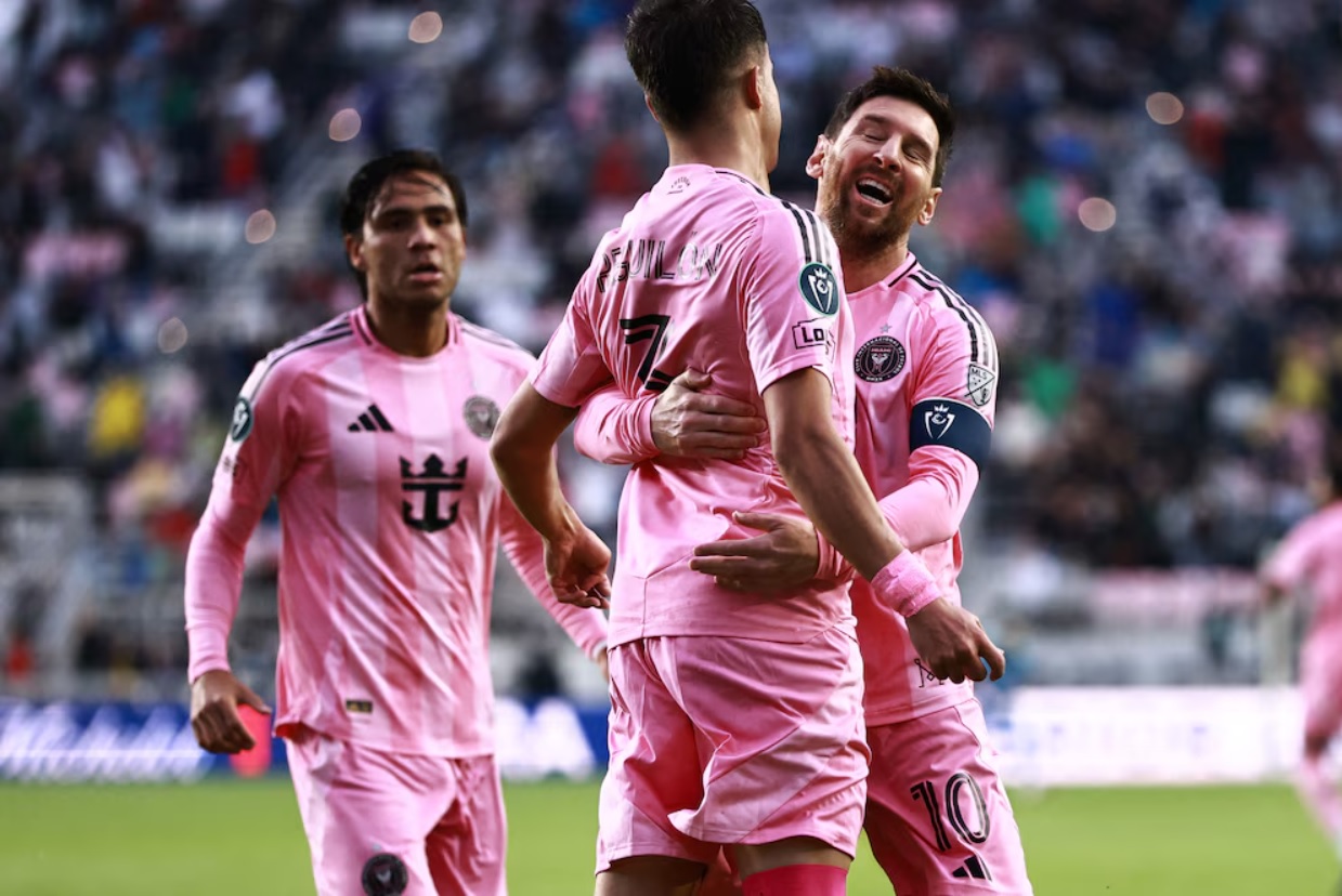 Messi đạt cột mốc 900 b&agrave;n thắng sau pha lập c&ocirc;ng tại Concacaf Champions League
