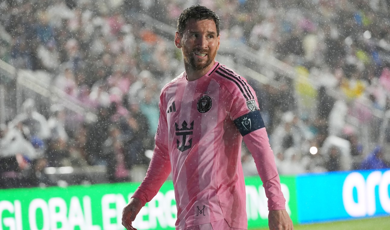 Messi ghi bàn thắng thứ 900, Inter Miami vẫn bị loại khỏi Concacaf Champions League