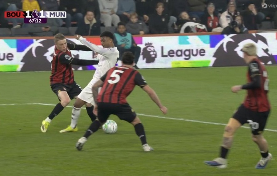 MU chỉ trích việc Amad Diallo bị từ chối phạt đền trước khi Maguire nhận thẻ đỏ