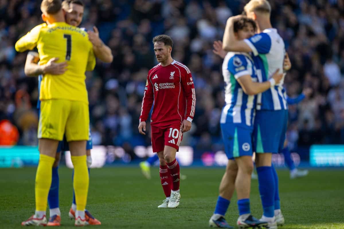 Liverpool gia nhập danh sách những nhà đương kim vô địch thua 10 trận trở lên
