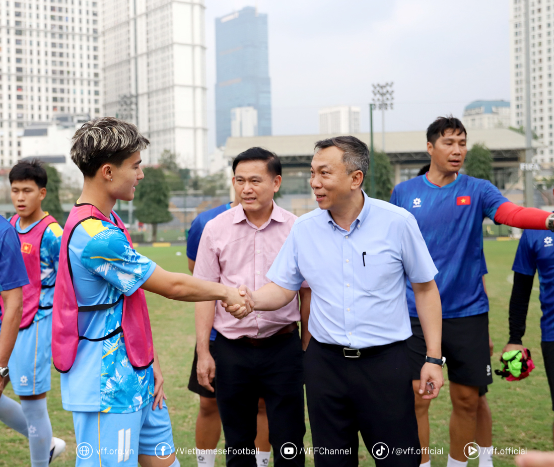 VFF giao chỉ tiêu cho U19 Việt Nam: Không chỉ dự giải, phải tranh ngôi vô địch VFF giao chỉ tiêu cho U19 Việt Nam: Không chỉ dự giải, phải tranh ngôi vô địch