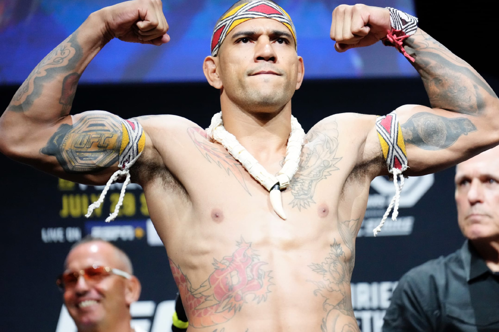 Gác lại ân oán triệu đô, Alex Pereira gửi lời động viên chân thành đến Israel Adesanya trước UFC Seattle