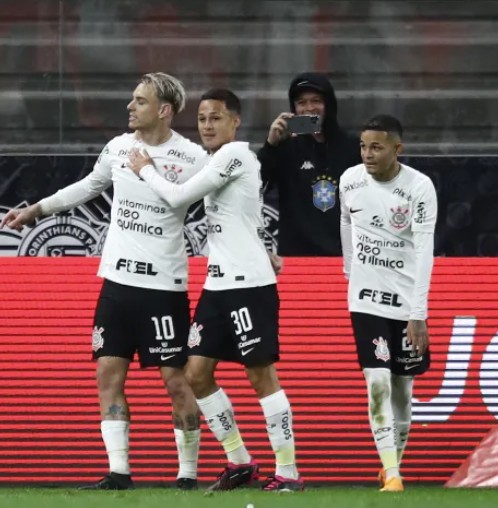 Nhận định, soi kèo Fluminense vs Corinthians: Pháo đài Maracana