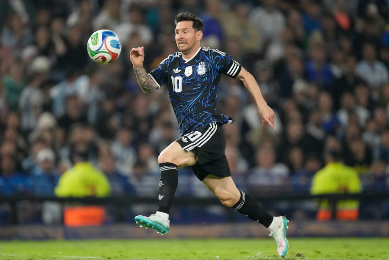 Đội hình Argentina gặp Zambia với Messi đá chính và một dấu hỏi ở hàng công Đội hình Argentina gặp Zambia với Messi đá chính và một dấu hỏi ở hàng công