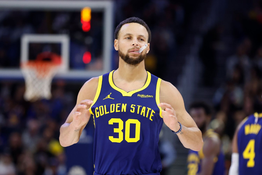 Stephen Curry sẵn sàng tái xuất, Warriors dồn toàn lực cho tấm vé vớt NBA Play-In