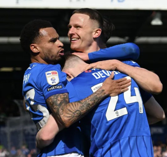 Nhận định, soi kèo Norwich City vs Portsmouth: Chim hoàng yến bay cao