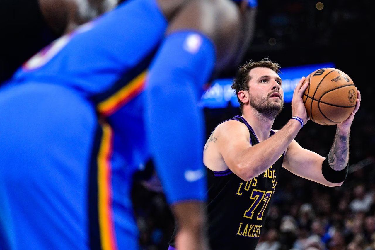 Cánh cửa tranh giải cá nhân NBA vẫn mở cho Luka Doncic nhờ điều khoản "hoàn cảnh đặc biệt"?