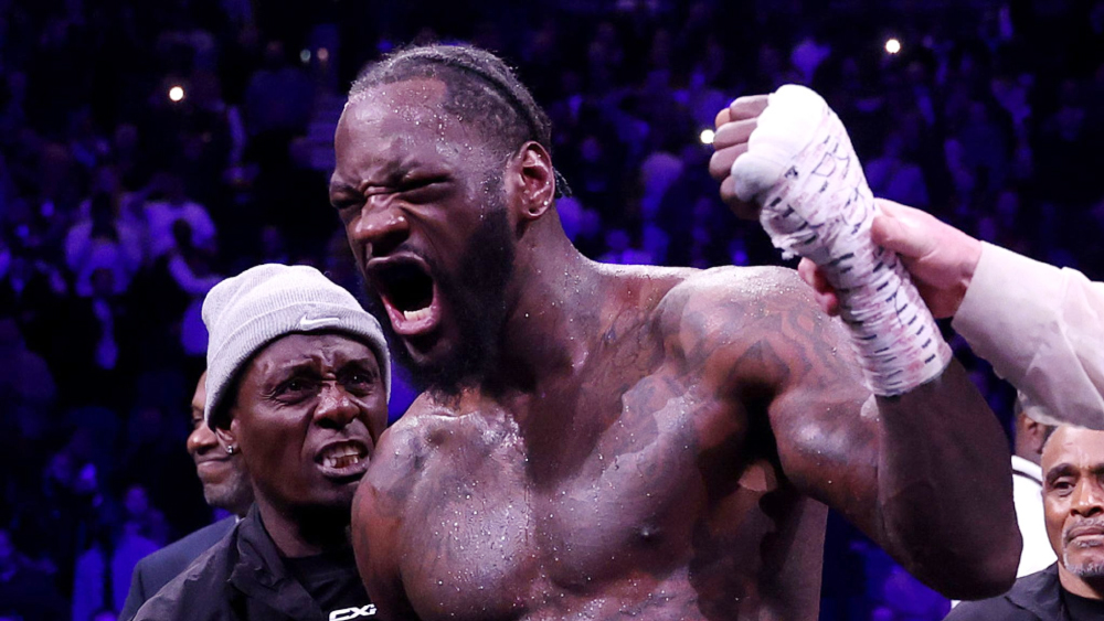Đánh bại Chisora, Deontay Wilder vỡ mộng thi đấu tháng 6 vì chấn thương tay