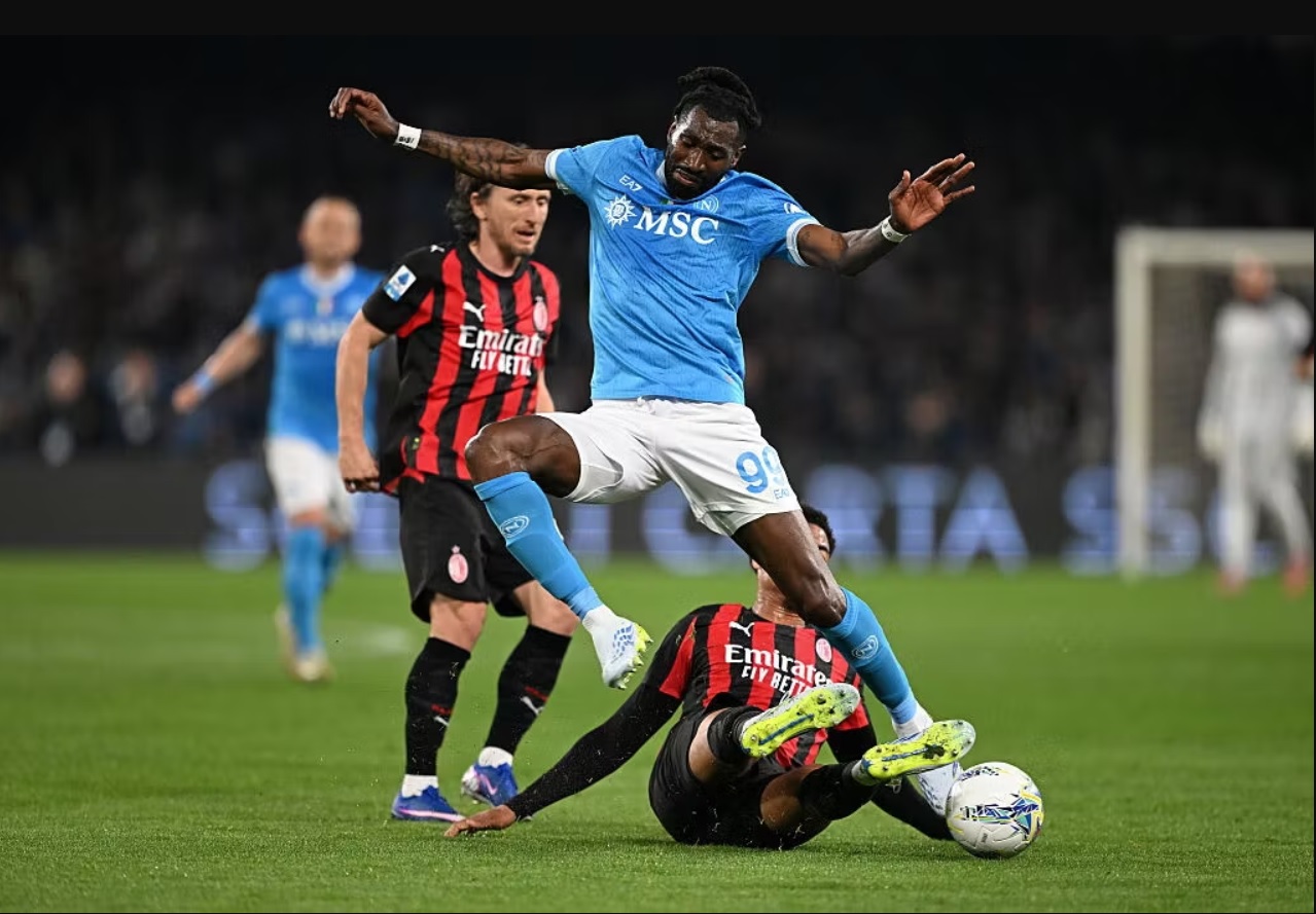Bảng xếp hạng Serie A mới nhất: AC Milan tụt xuống vị trí thứ 3