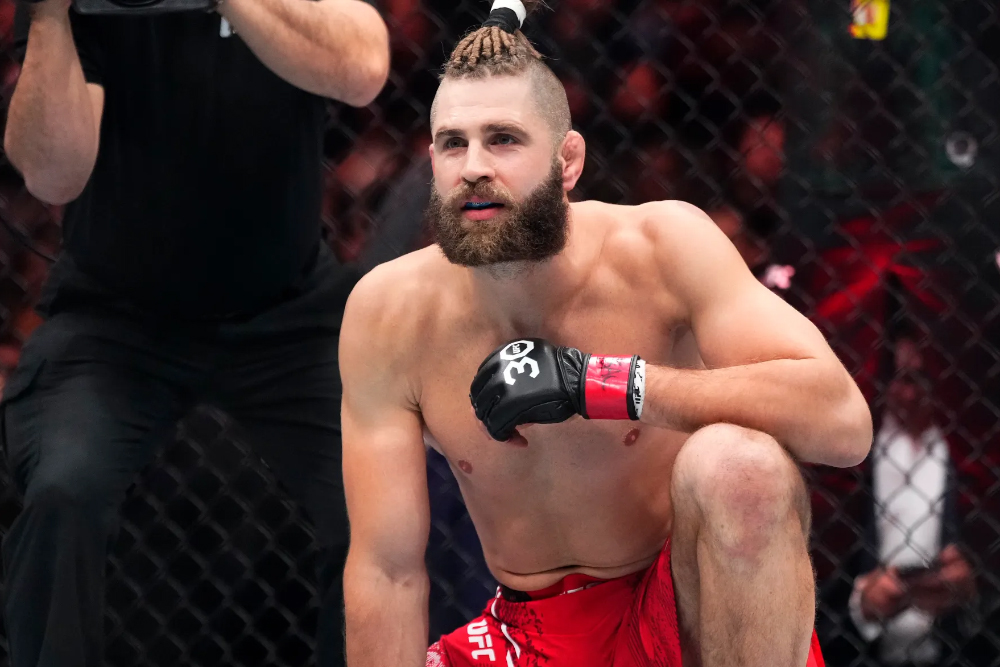 Jiri Prochazka "đập bàn" chốt siêu hợp đồng tranh đai tại UFC 327