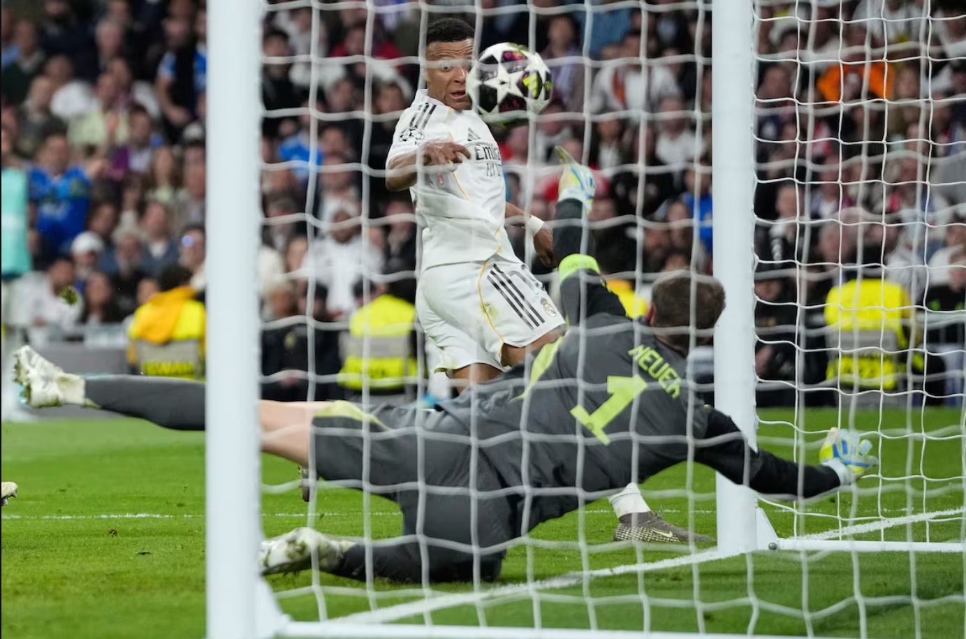 Mbappe đem lại hy vọng cho Real Madrid trong thất bại đáng tiếc trước Bayern Munich