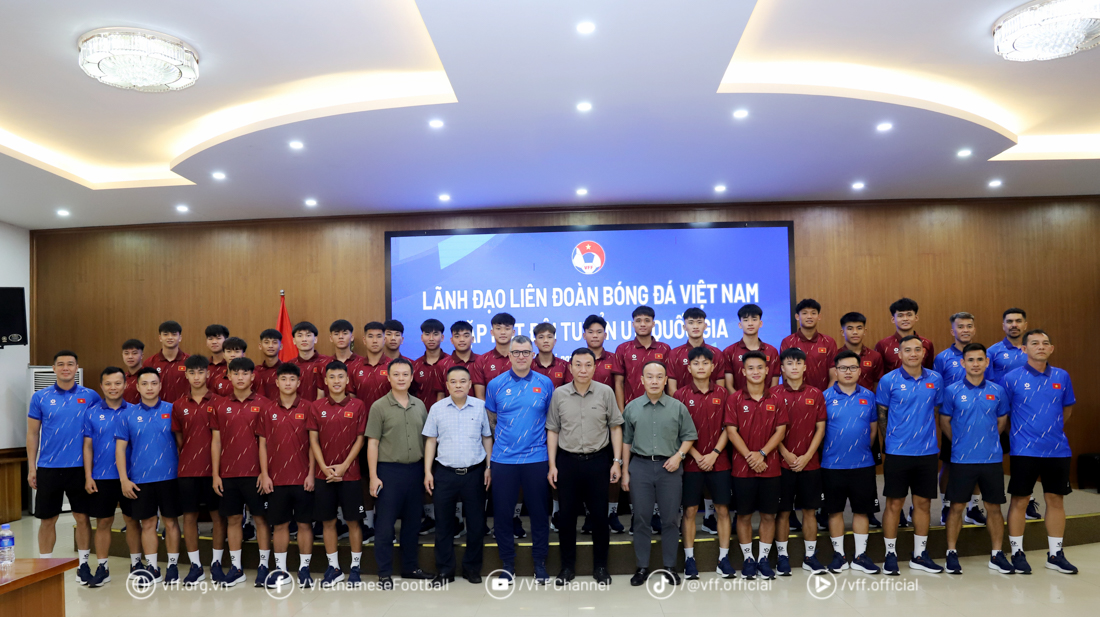 Chủ tịch VFF Trần Quốc Tuấn: U17 Việt Nam phải bản lĩnh trước áp lực tại Indonesia Chủ tịch VFF Trần Quốc Tuấn: U17 Việt Nam phải bản lĩnh trước áp lực tại Indonesia