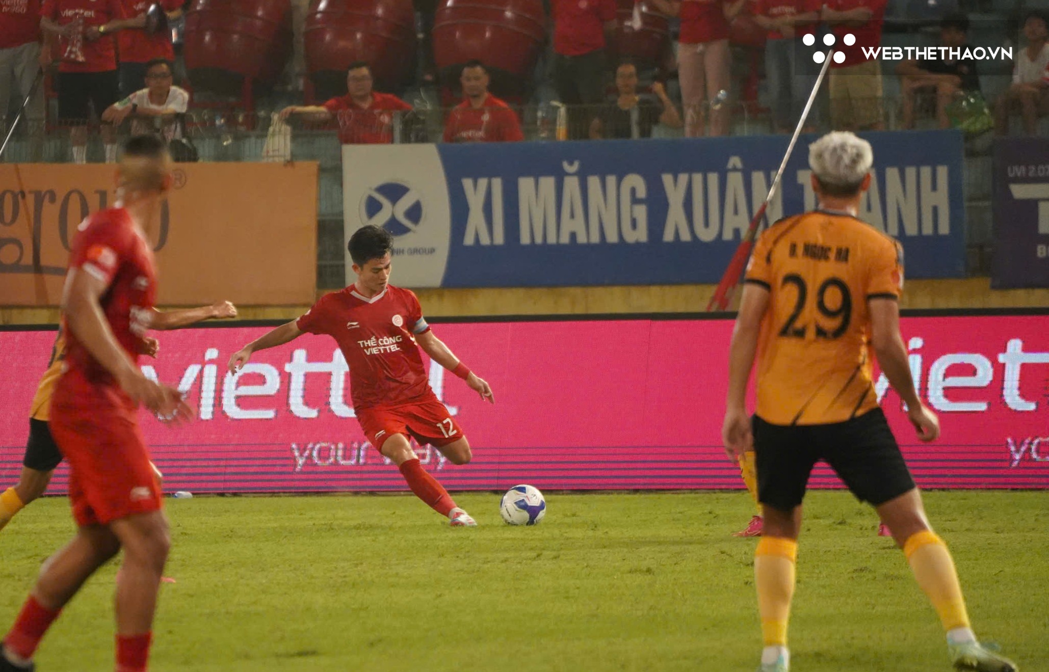 Phan Tuấn Tài: “Cầu thủ Thanh Hóa xứng đáng nhận thẻ đỏ”