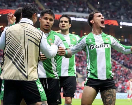Nhận định, soi kèo Osasuna vs Real Betis: Chia điểm tại El Sadar