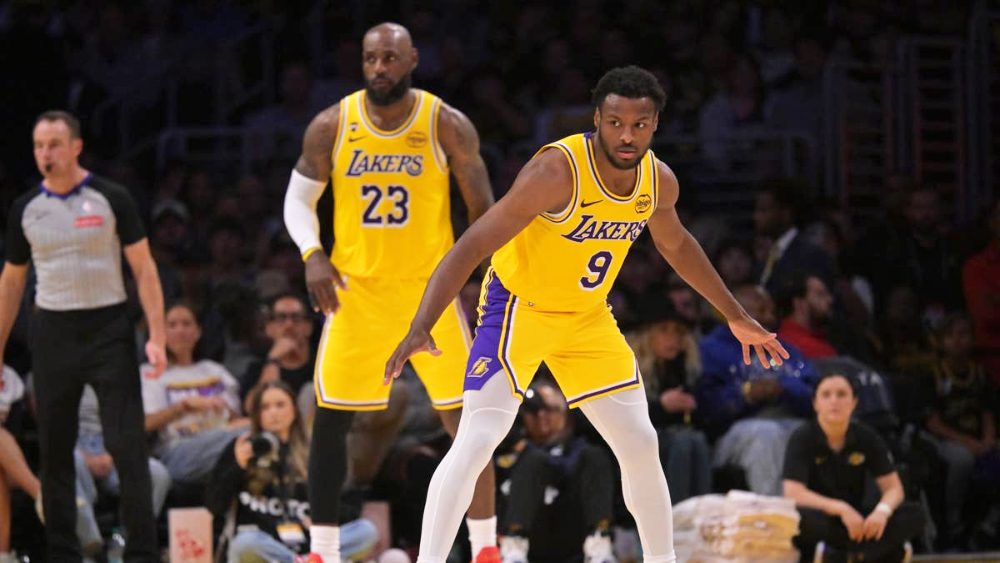 Cơ hội đổi đời cho Bronny James: HLV JJ Redick xác nhận vai trò then chốt trước Houston Rockets