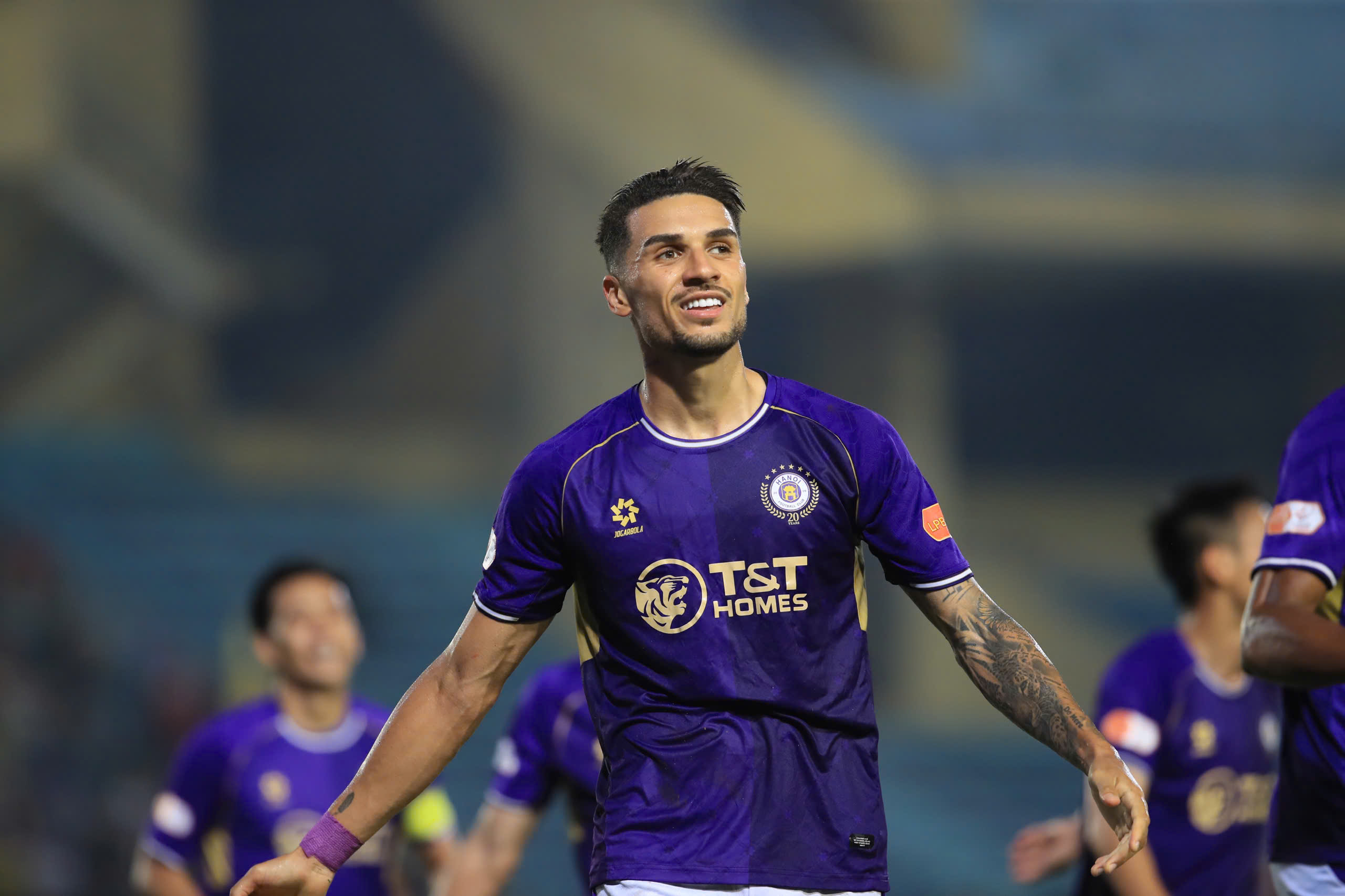 Hà Nội FC quyết giữ mạch thắng, Becamex TP.HCM đối mặt thử thách lớn tại Hàng Đẫy