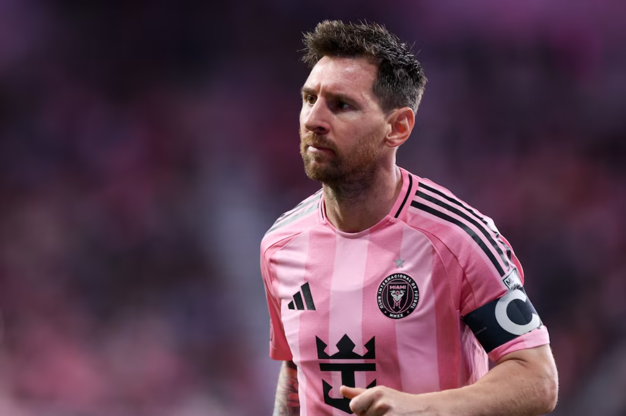 Sau thương vụ mua lại Cornellà ở Tây Ban Nha, Messi hiện sở hữu 4 câu lạc bộ nào?