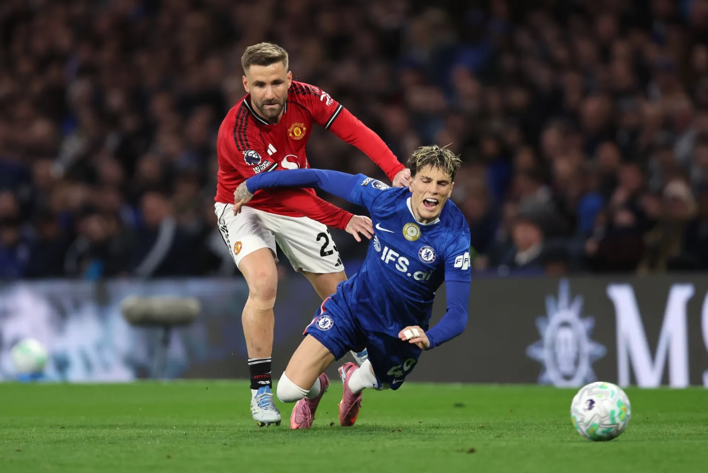 Thua MU, Chelsea trải qua chuỗi thất bại và không ghi bàn tồi tệ bậc nhất lịch sử