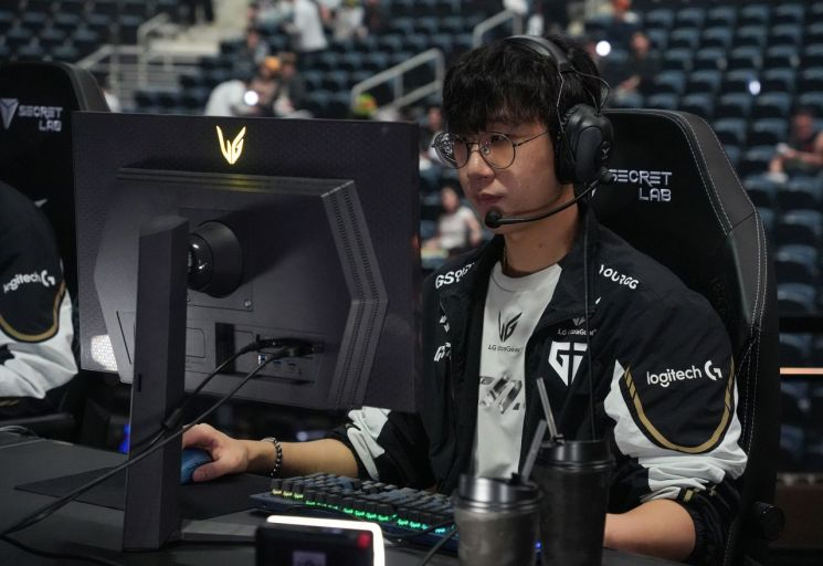 Khủng hoảng LCK: Bê bối thuế của tuyển thủ Esports, hệ lụy quân đội và cuộc chiến pháp lý với toxic fandom