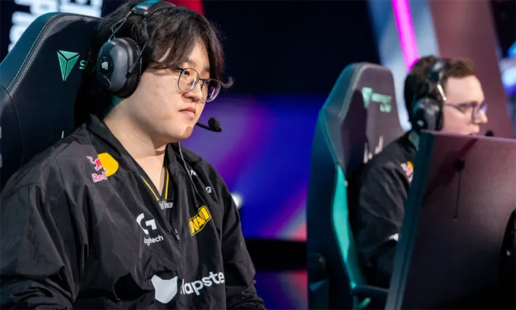 NAVI lội ngược dòng GIANTX, G2 Esports áp đảo SK tại LEC 2026