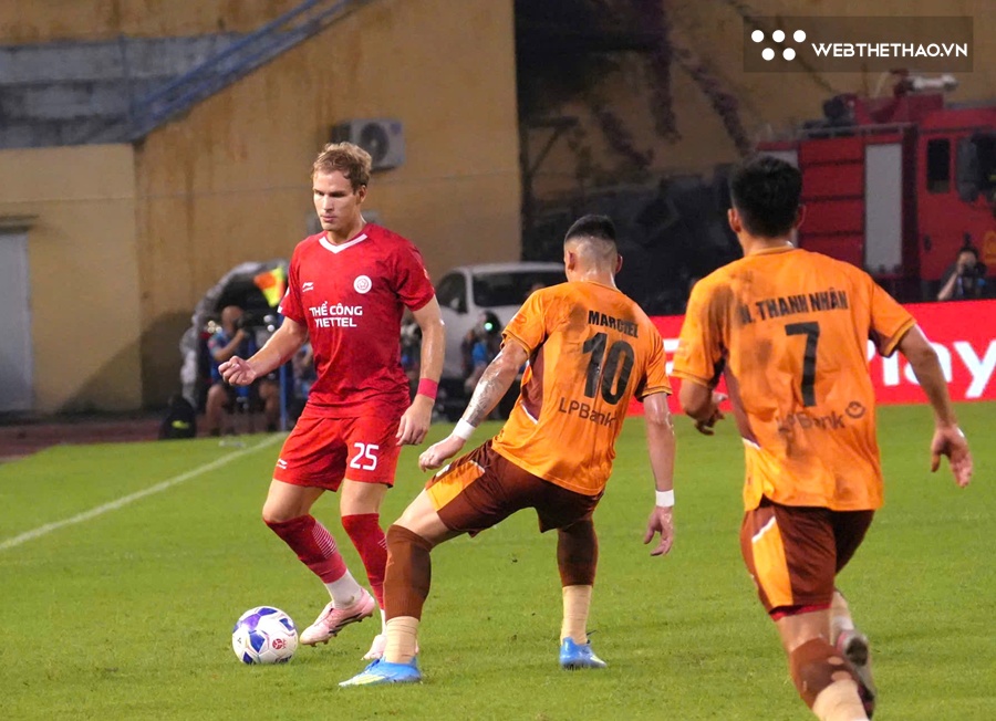 Thể Công Viettel thắng tối thiểu HAGL, xây chắc ngôi nhì bảng V.League
