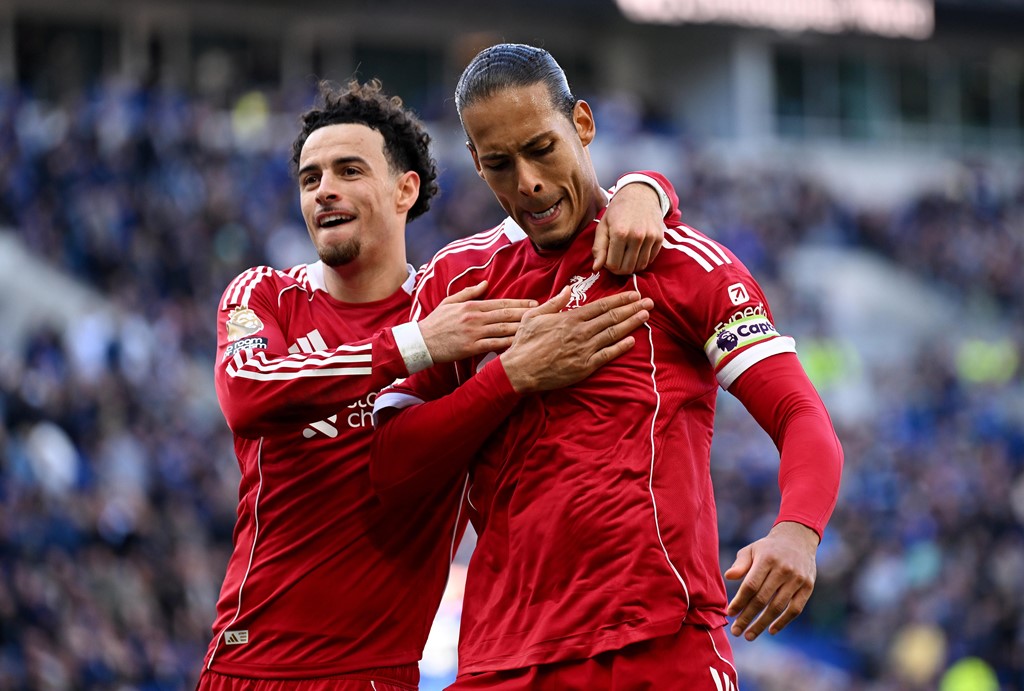 Liverpool thắng trận derby đầy kịch tính nhờ bàn thắng ở phút 90+10