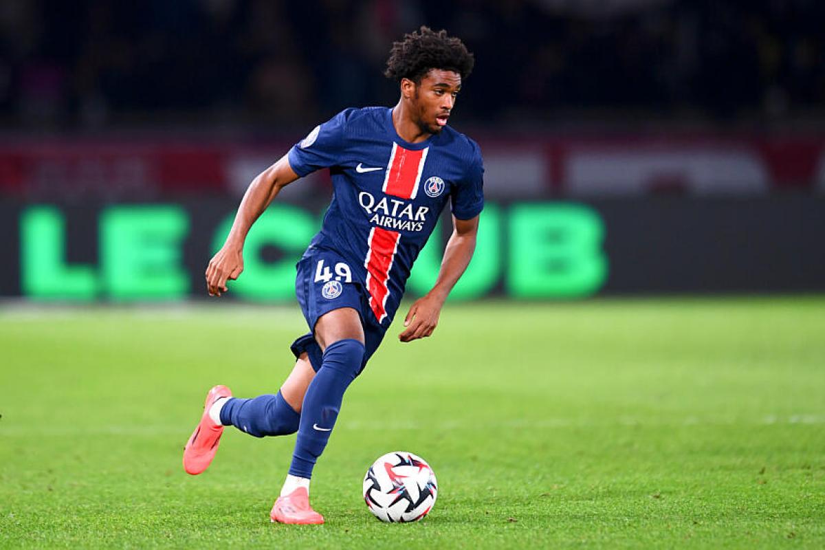 Luis Enrique "xóa sổ Mbaye, viên ngọc quý của PSG, khỏi bản đồ"