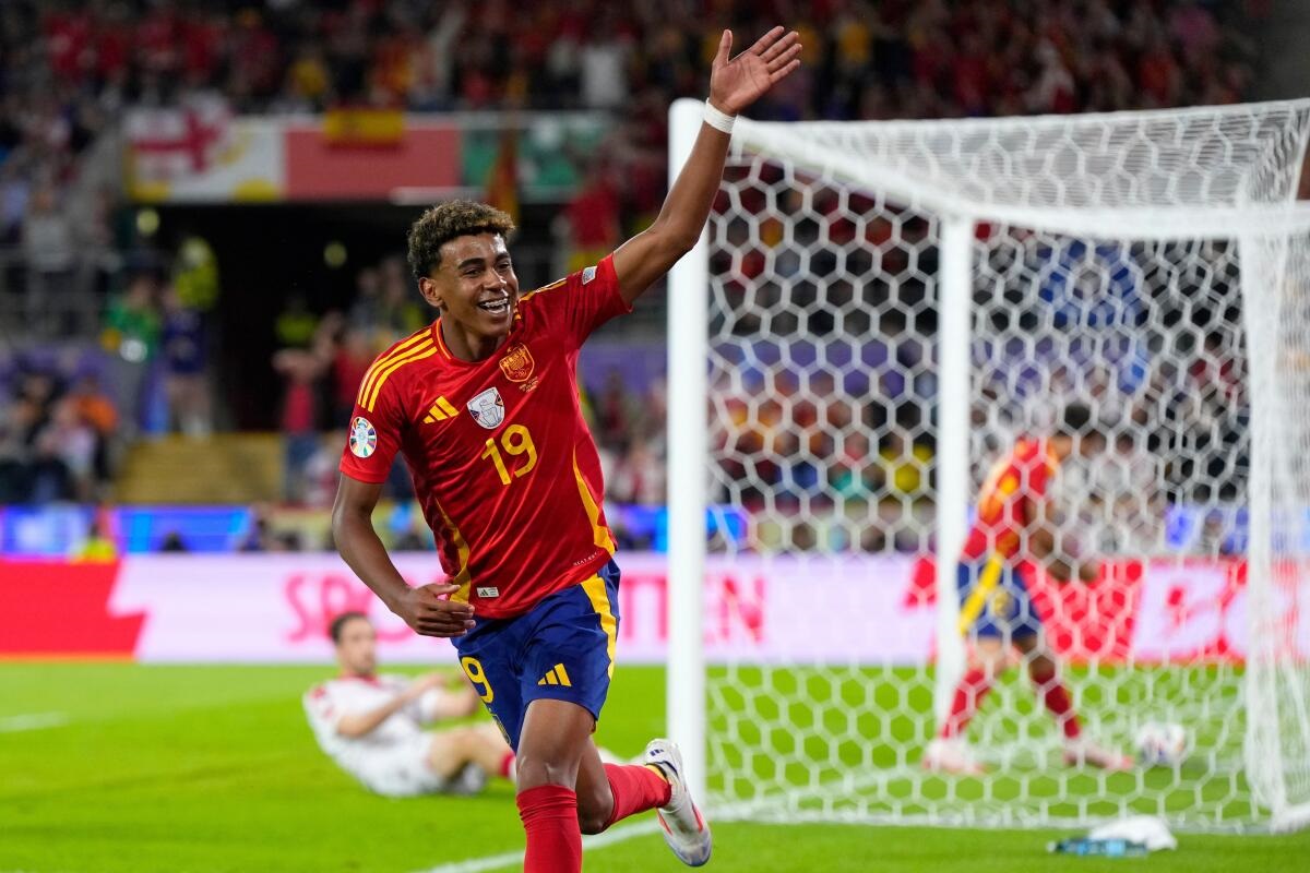 Lamine Yamal sẽ có tên trong danh sách sơ bộ tham dự World Cup vào ngày 11/5