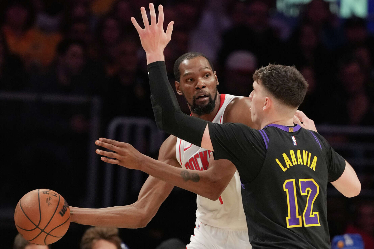 Nguy cơ bị loại hiện rõ, Houston Rockets mong chờ sự trở lại của Kevin Durant tại Game 3