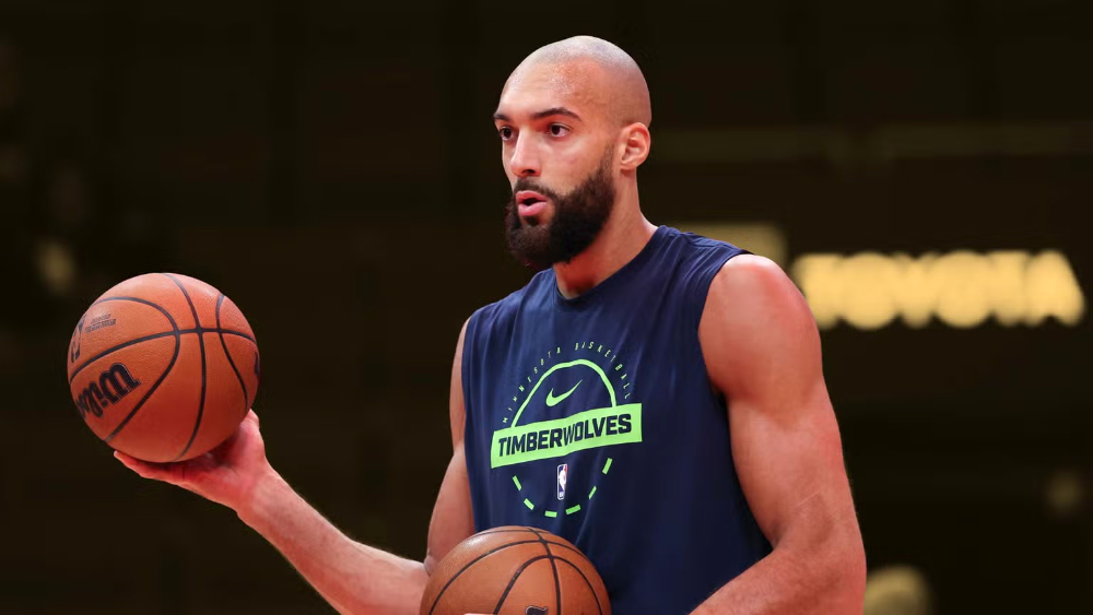 Bị gạt khỏi danh sách DPOY, Rudy Gobert dùng màn trình diễn tại NBA Playoffs để đáp trả
