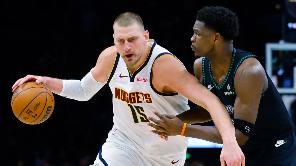 Ghi Triple-Double với 27 điểm, Nikola Jokic sánh ngang LeBron James trong sách kỷ lục NBA Playoffs