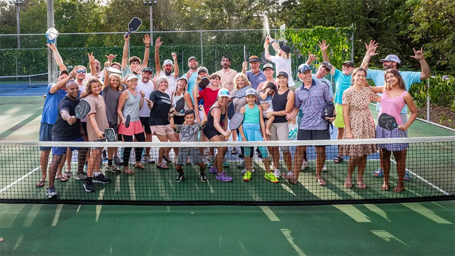 Pickleball “đổ bộ” doanh nghiệp: Xu hướng mới cho gắn kết và phúc lợi nhân viên