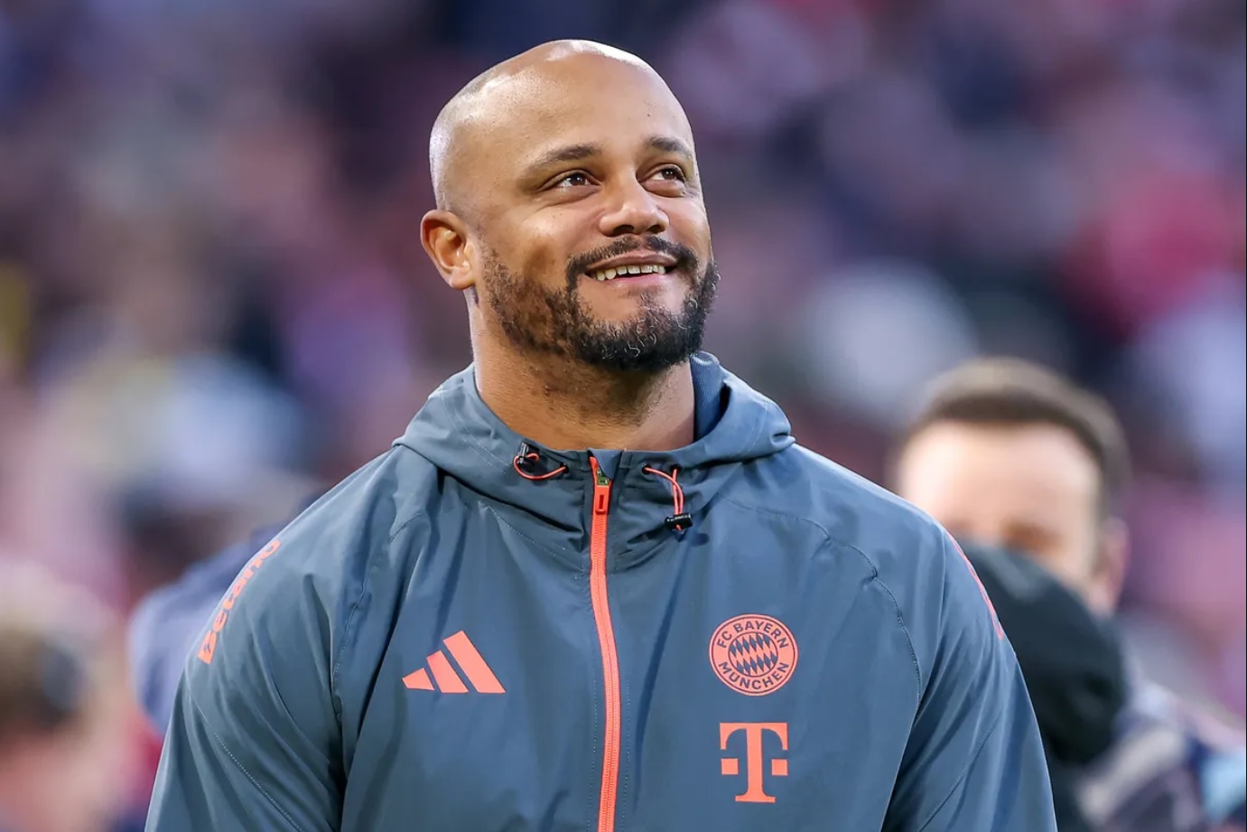 Quy tắc vàng trong chiến thuật của Kompany khác với người thầy Guardiola như thế nào?